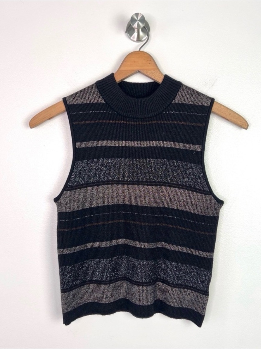 House of Harlow 1960 Metallic Knit Sleeveless Top